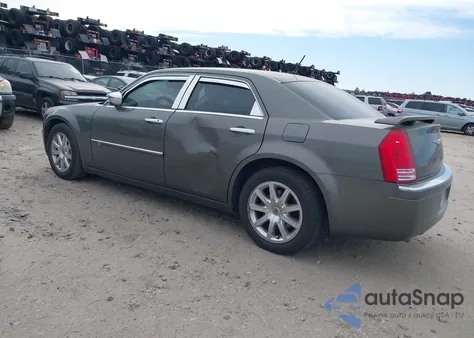 2008 Chrysler 300C Hemi z USA, uszkodzony, nr VIN 2C3KA63HX8H311148